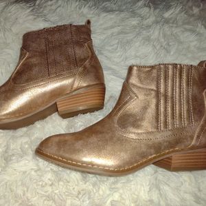 Universal Threads Size 8 Boots